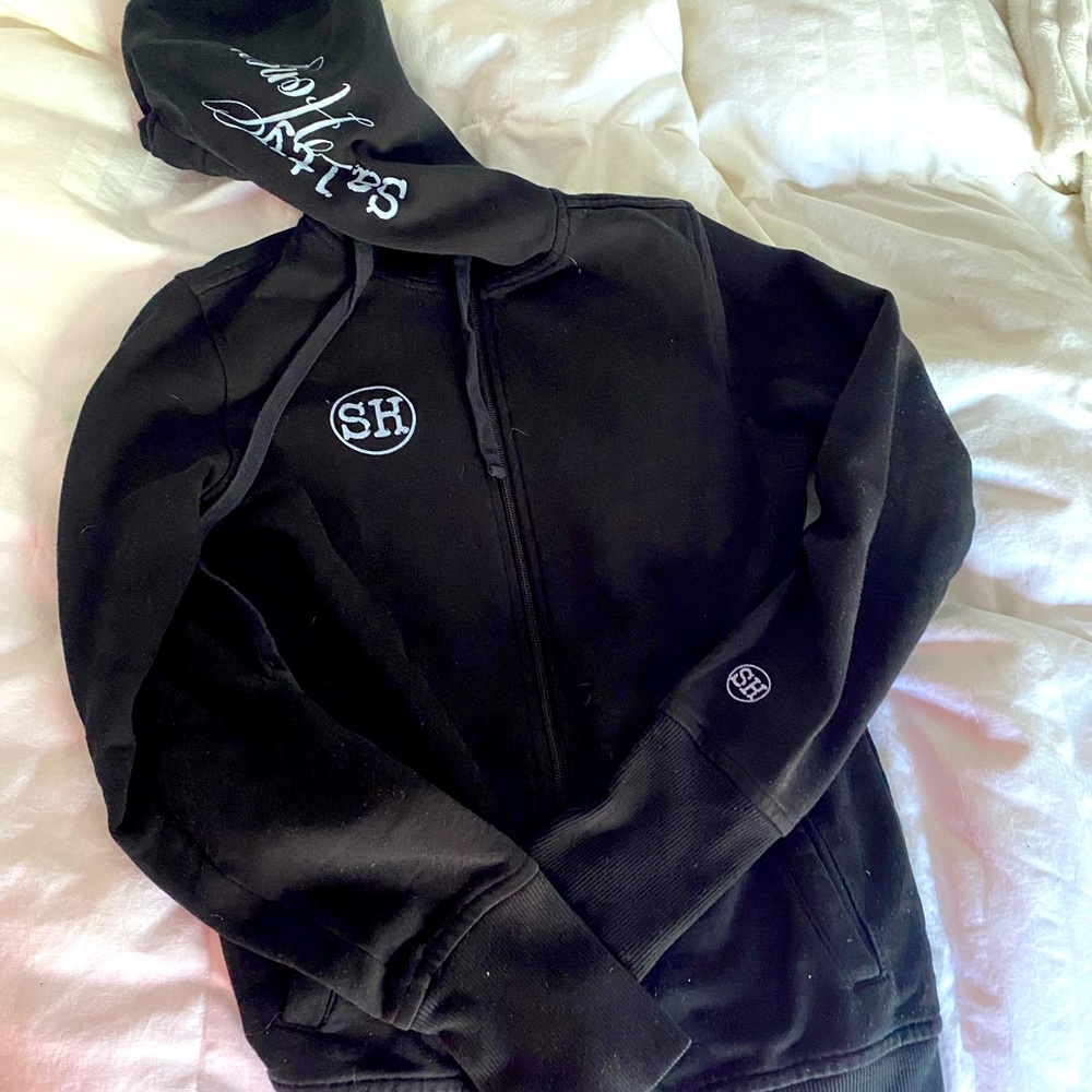 Salty honey sweatshirt size small hoodie